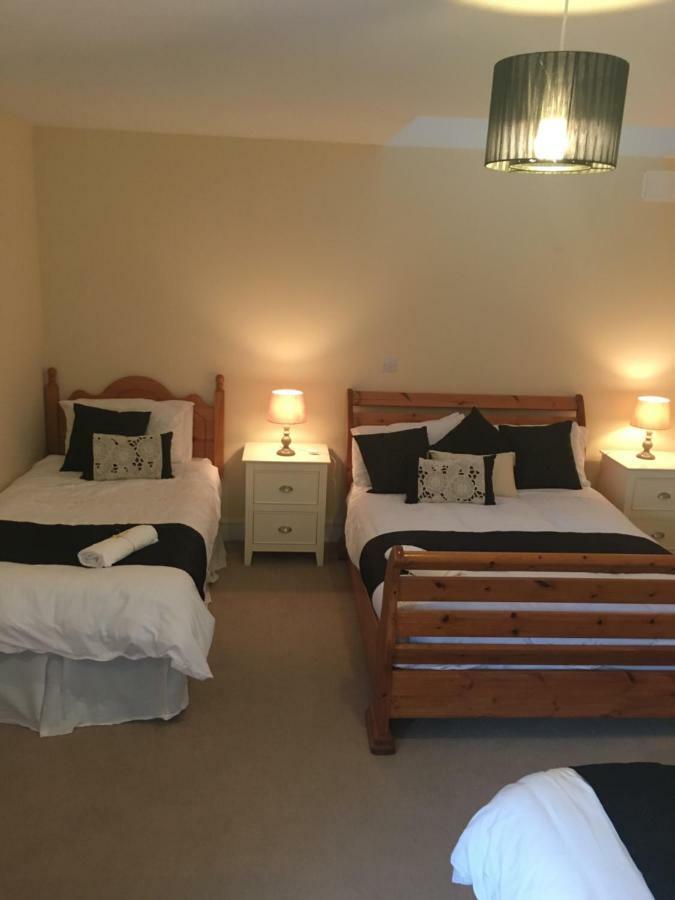 Drumhouse Guesthouse Knock  Eksteriør bilde