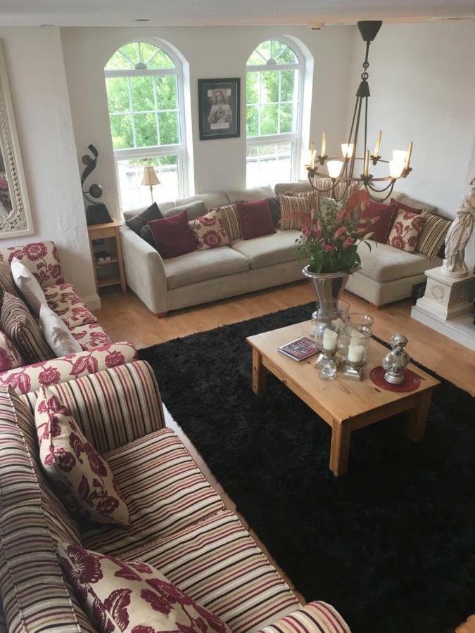 Drumhouse Guesthouse Knock  Eksteriør bilde